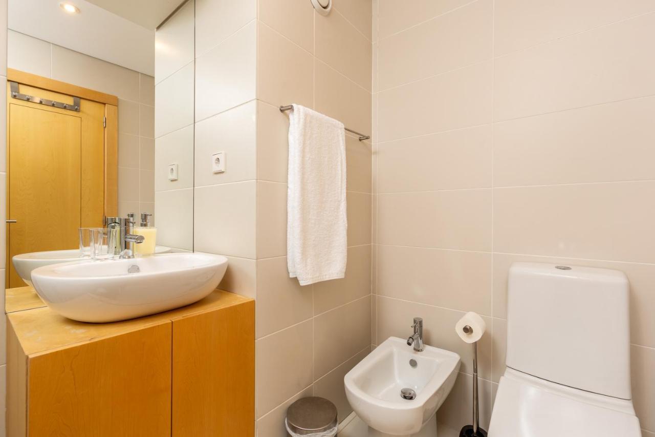 Sunny Loft In Downtown Porto With Private Parking Apartment Bagian luar foto